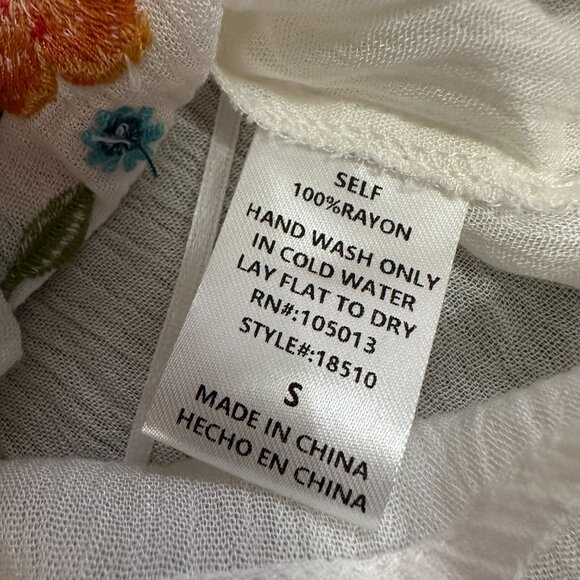 Savanna Jane White Embroidered Peasant Boho Blouse Shirt Top SMALL Long Sleeve - Picture 6 of 6